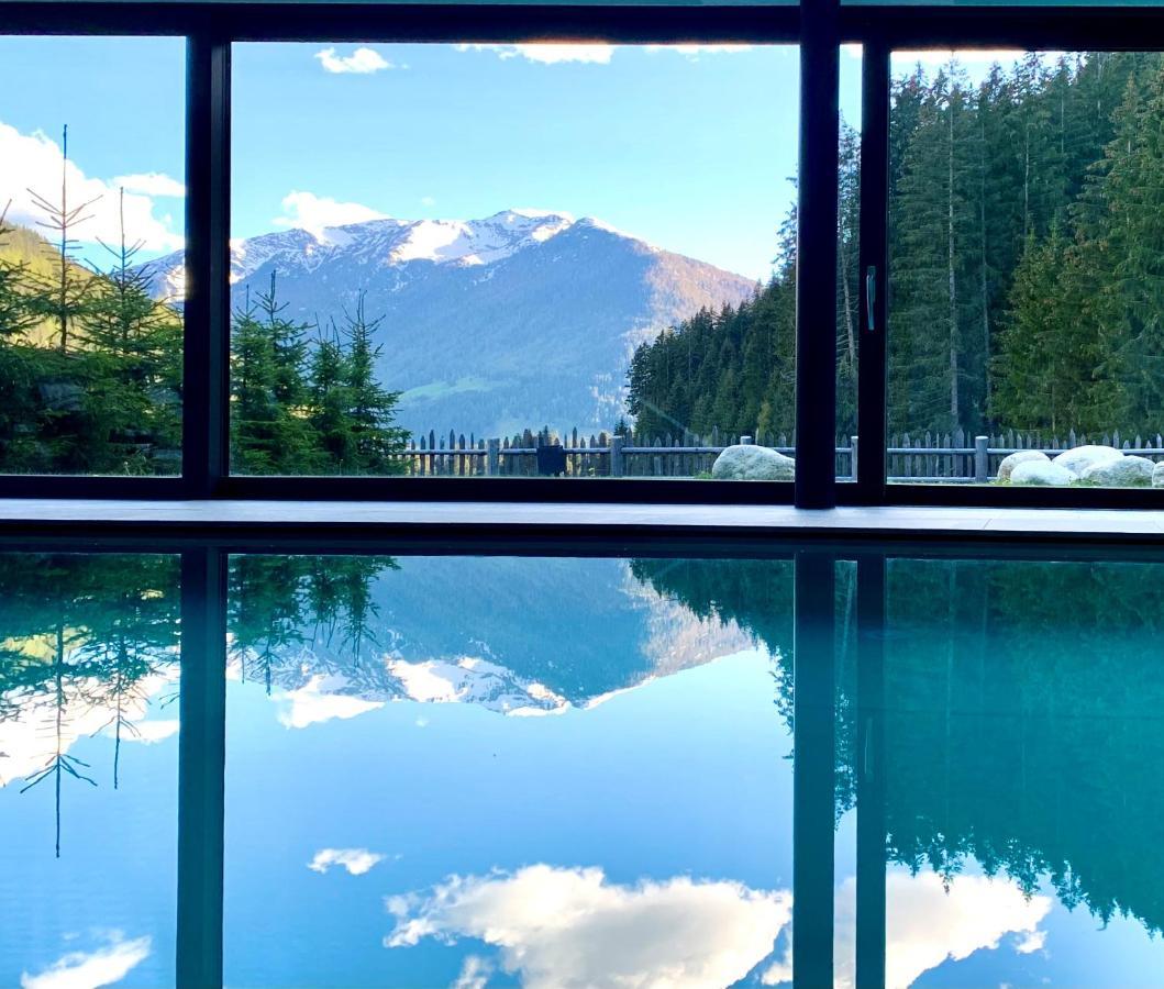 Gasthof Rabenstein Sarentino Exteriör bild