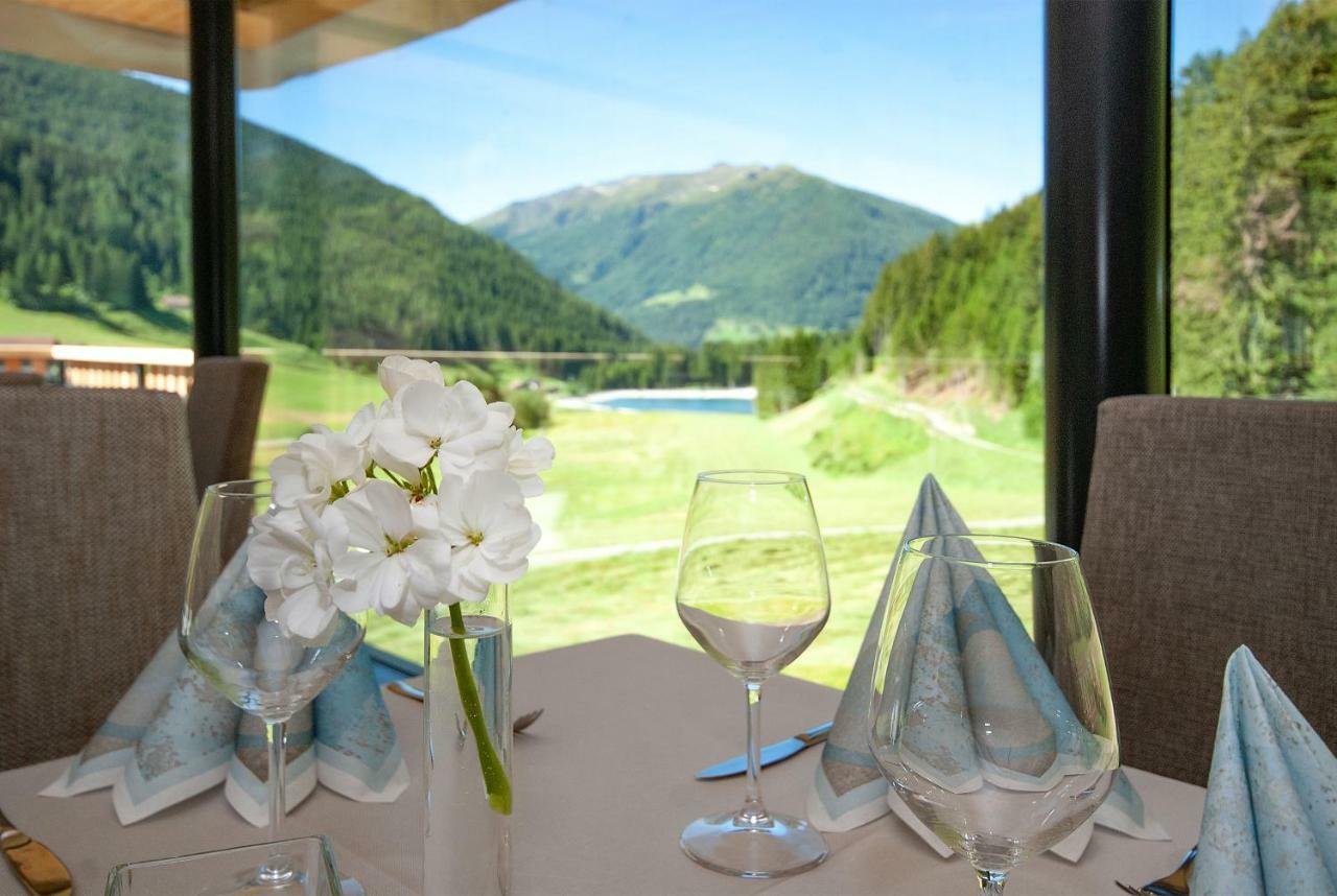 Gasthof Rabenstein Sarentino Exteriör bild